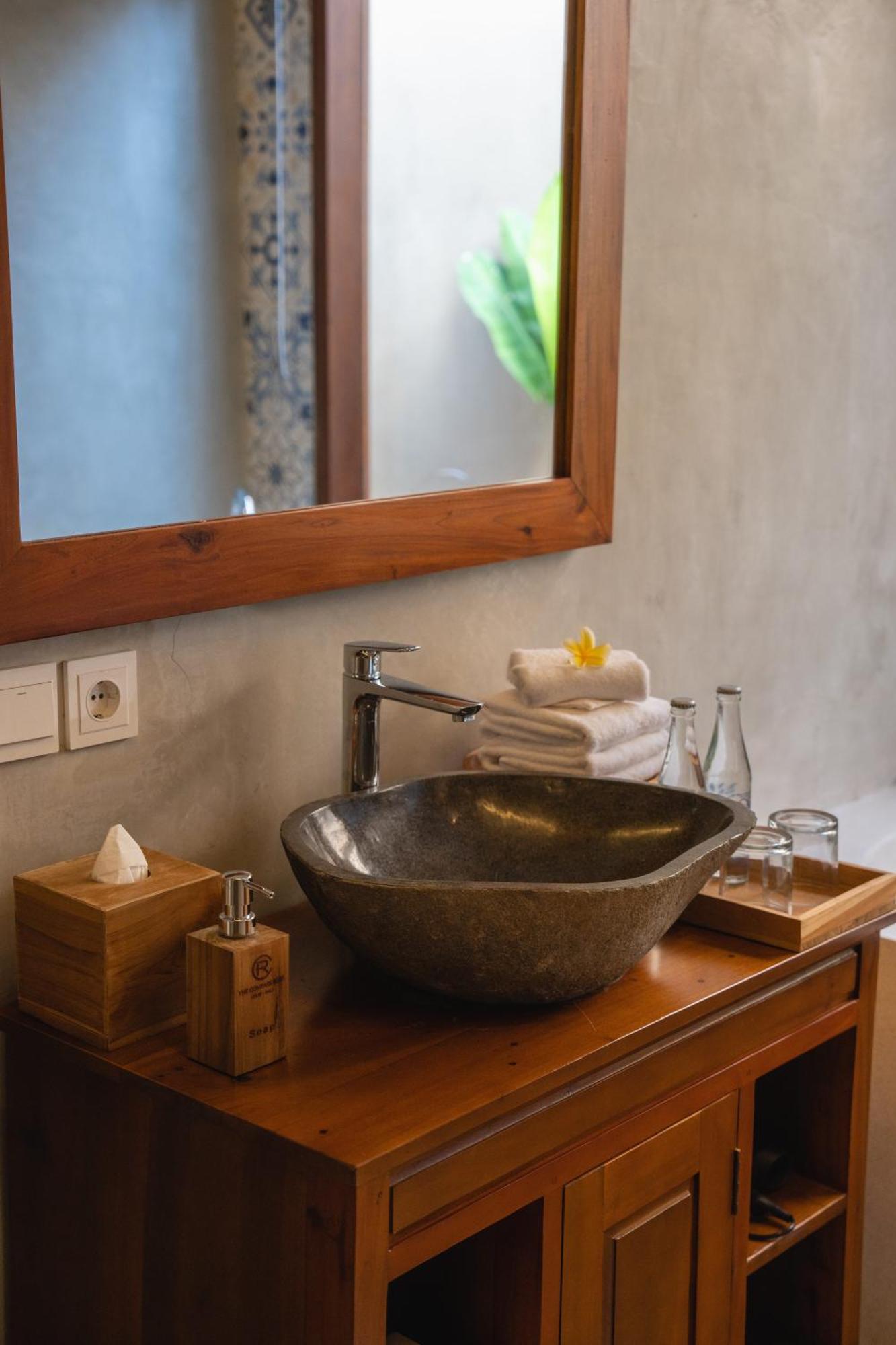 The Compass Rose Ubud Exterior photo