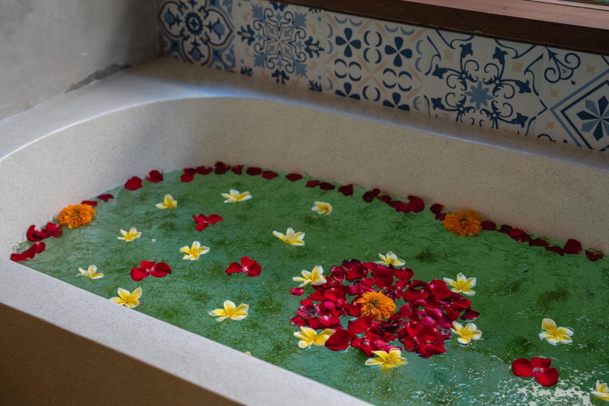 The Compass Rose Ubud Exterior photo