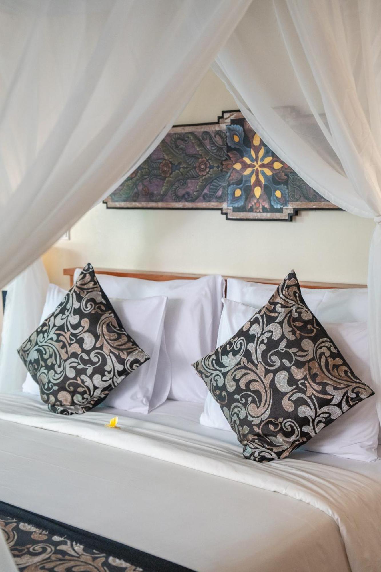 The Compass Rose Ubud Exterior photo